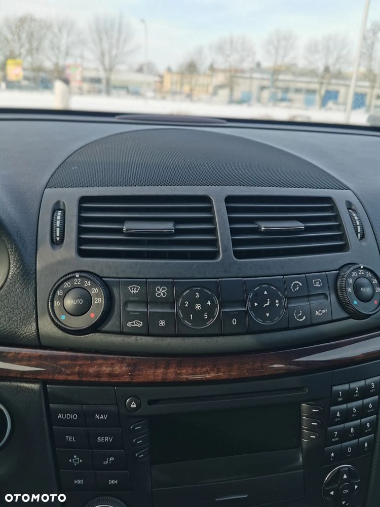 Mercedes-Benz Klasa E 280 CDI Classic - 27