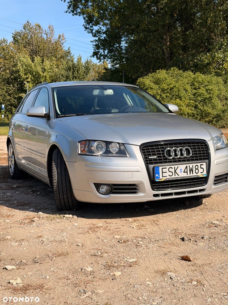 Audi A3 Sportback 2.0 TDI DPF quattro Ambition - 8