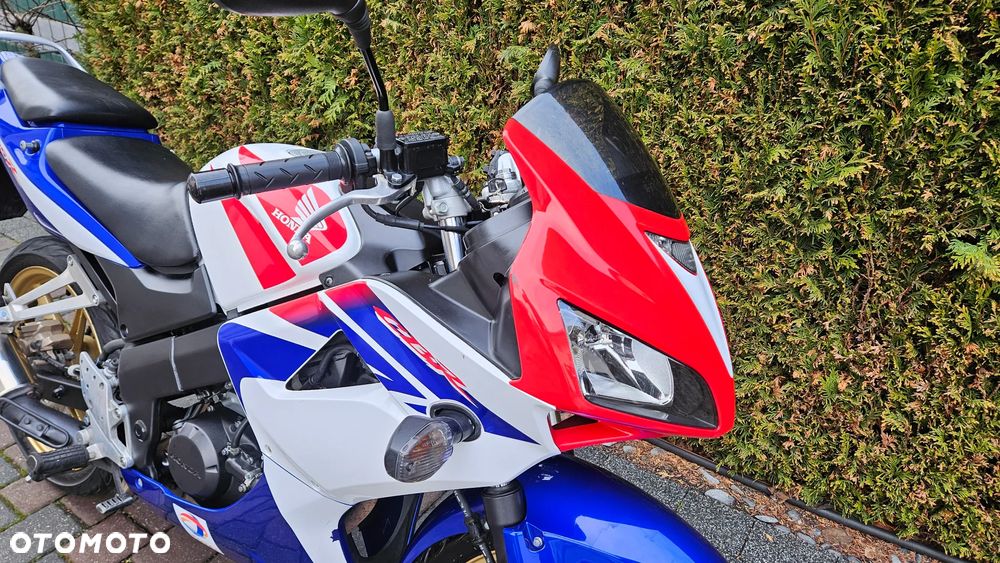Honda CBR - 15