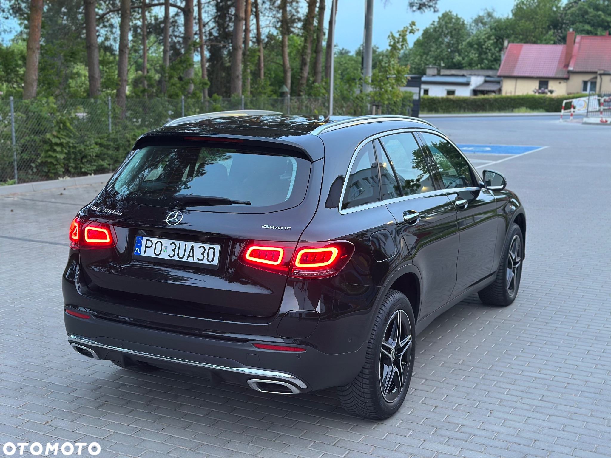 Mercedes-Benz GLC 300 de 4Matic 9G-TRONIC AMG Line - 12