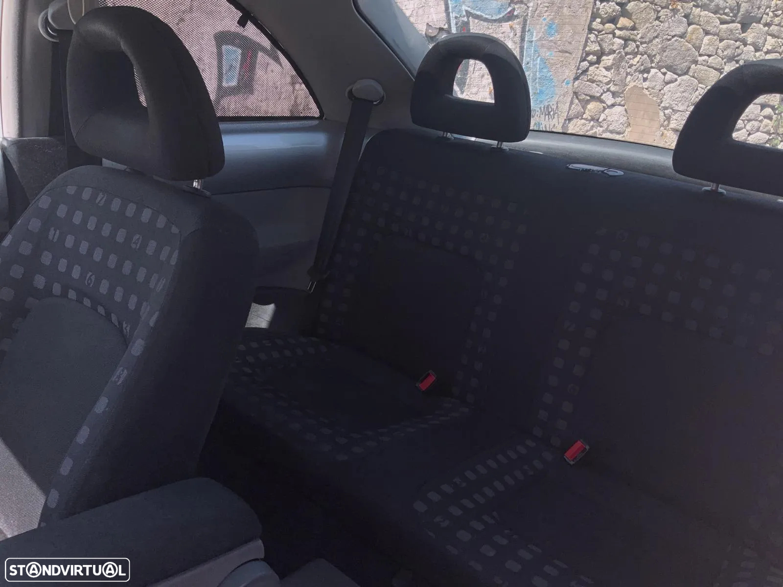 VW New Beetle 1.6 - 7