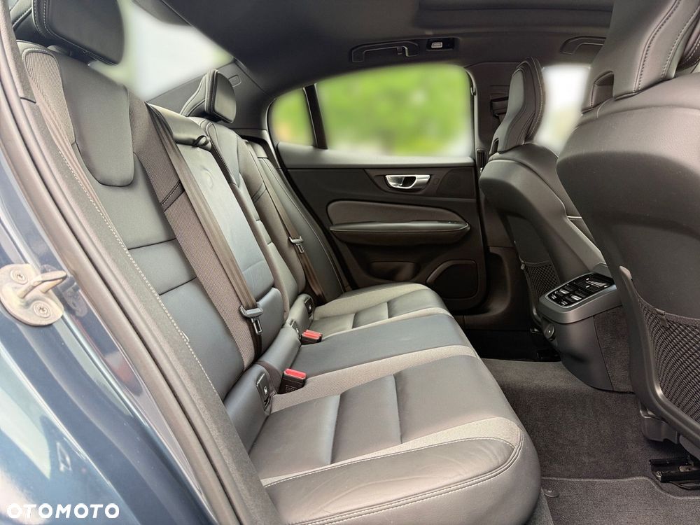 Volvo S60 - 28