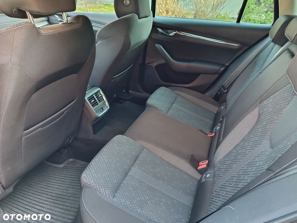 Skoda Octavia 1.5 TSI GPF ACT Style DSG - 11
