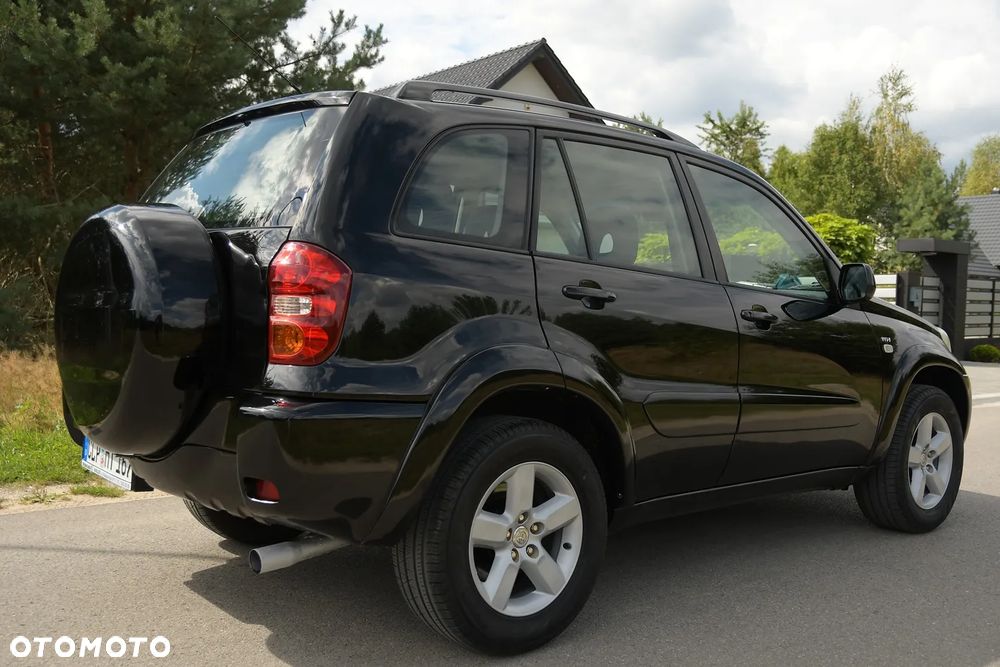 Toyota RAV4 4x4 Edition - 9
