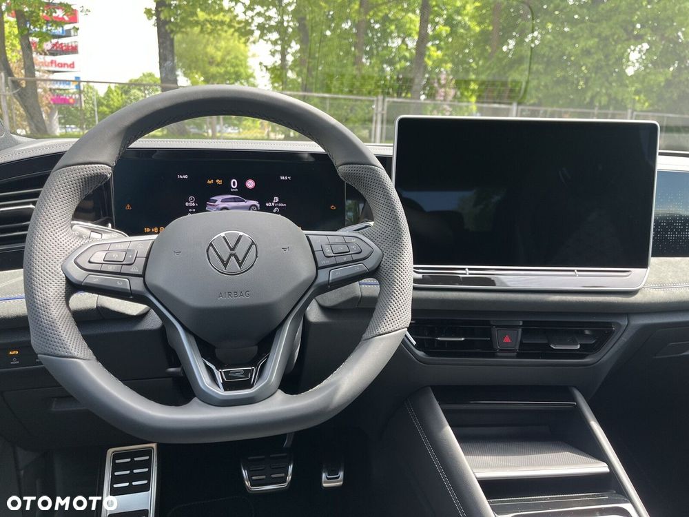 Volkswagen Tiguan - 13