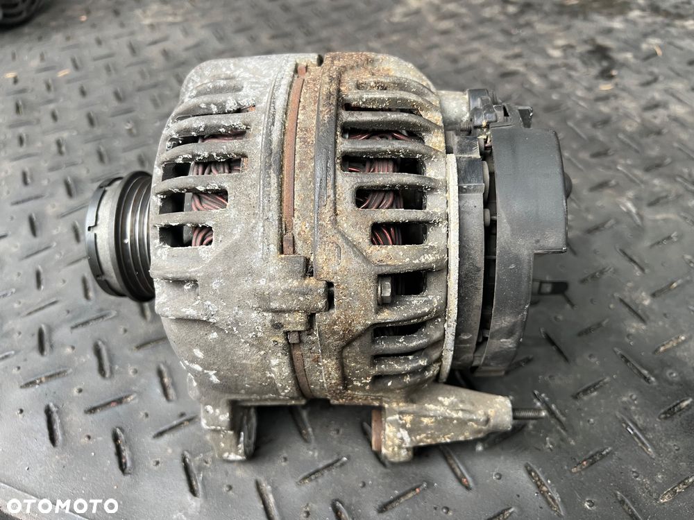 AUDI A4 B6 A6 C5 PASSAT B5 LIFT 1.9TDI ALTERNATOR 028903029Q 0124525010 BOSCH 140A - 2