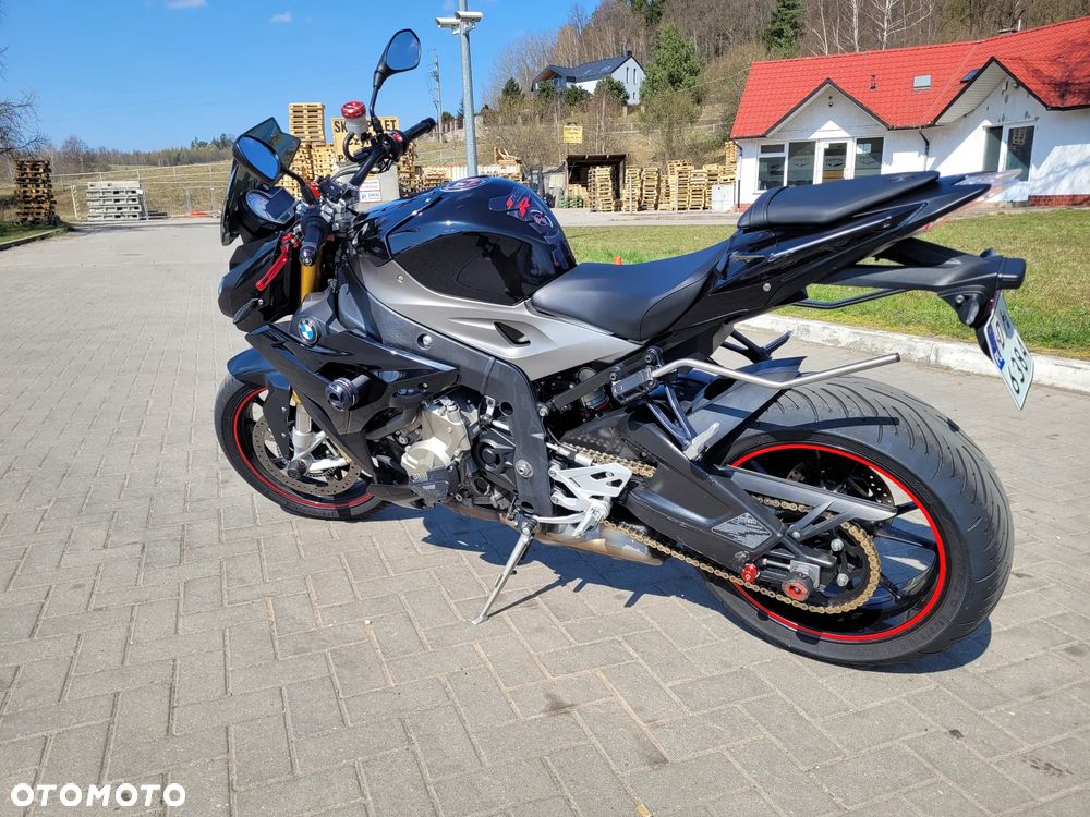 BMW S - 11