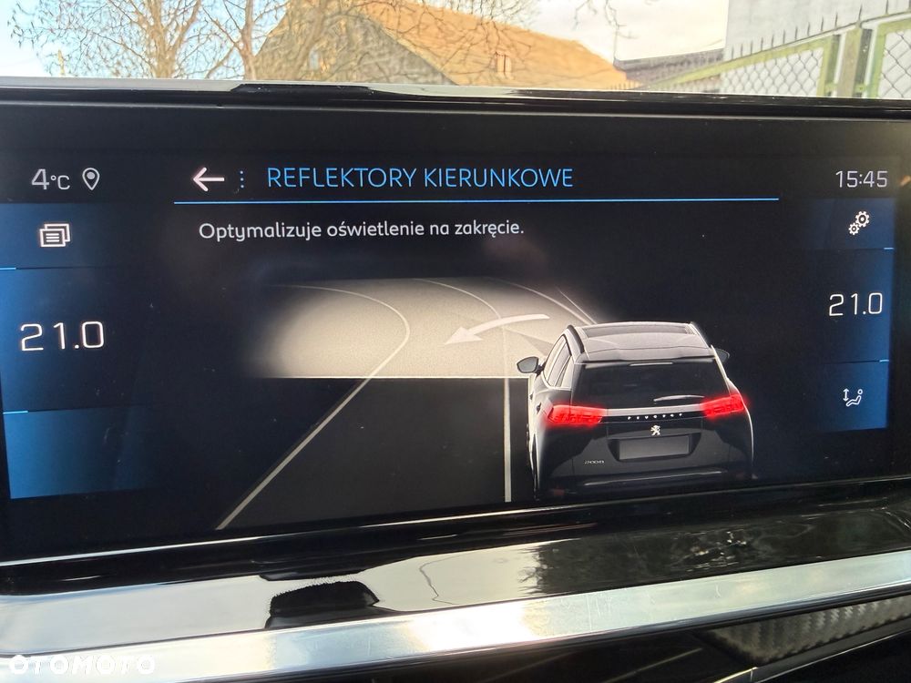 Peugeot 2008 1.5 BlueHDi Allure Pack S&S EAT8 - 26