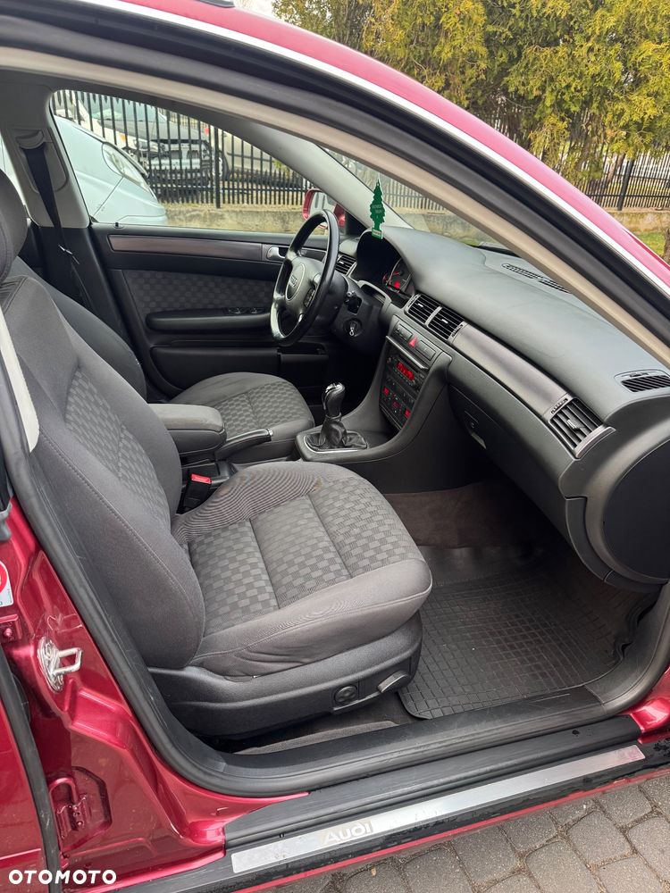 Audi A6 Avant 2.4 - 8