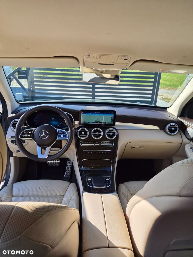Mercedes-Benz GLC 220 d - 24