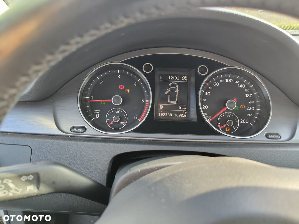 Volkswagen Passat 2.0 TDI DSG BlueMotion Technology Comfortline - 6