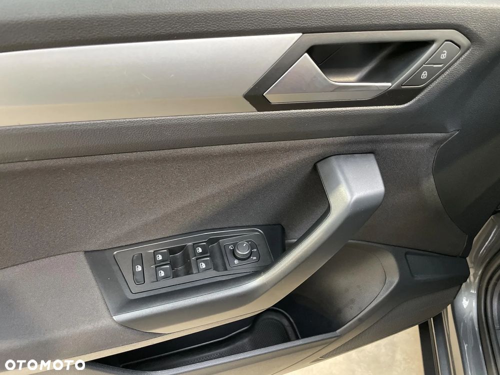 Volkswagen T-Roc 1.5 TSI Life DSG - 10