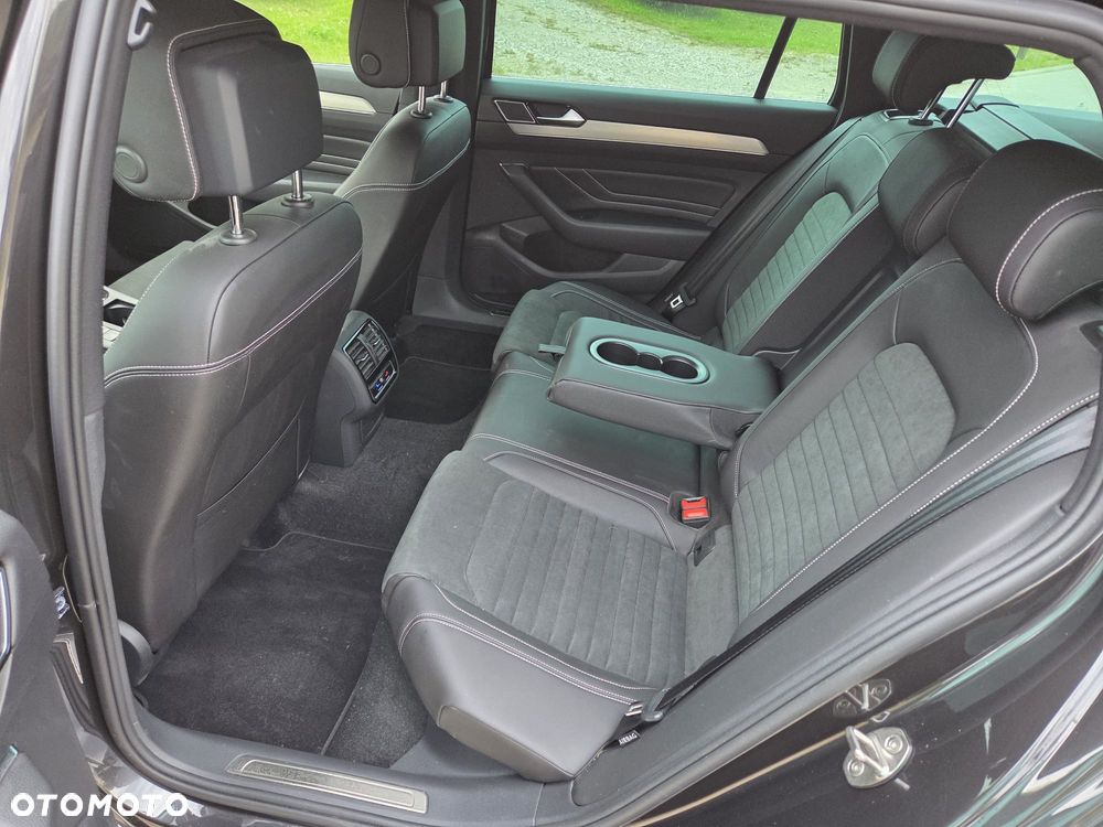 Volkswagen Passat Variant 2.0 TSI OPF DSG Elegance - 15