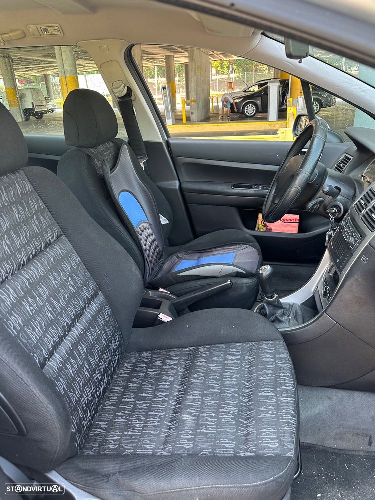 Peugeot 307 Break 1.4 16V Navtech - 6