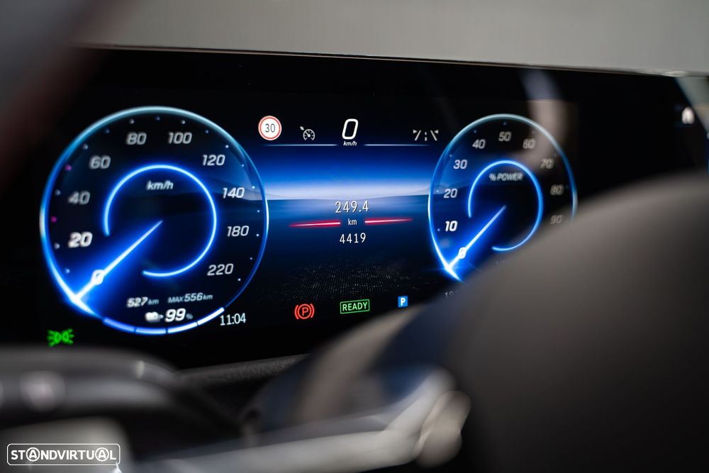 Mercedes-Benz EQA 250+ AMG Line - 19