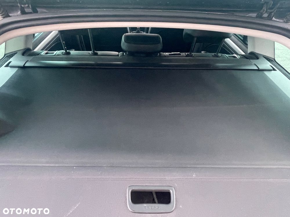 Skoda Superb 2.0 TDI Elegance - 32