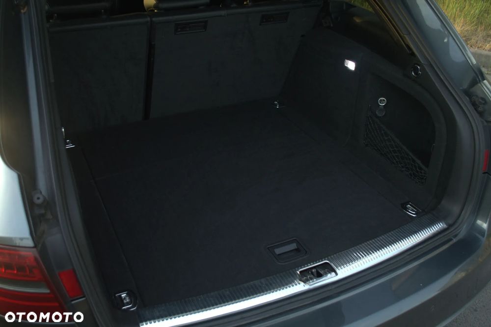 Audi A4 Avant 2.0 TDI - 8