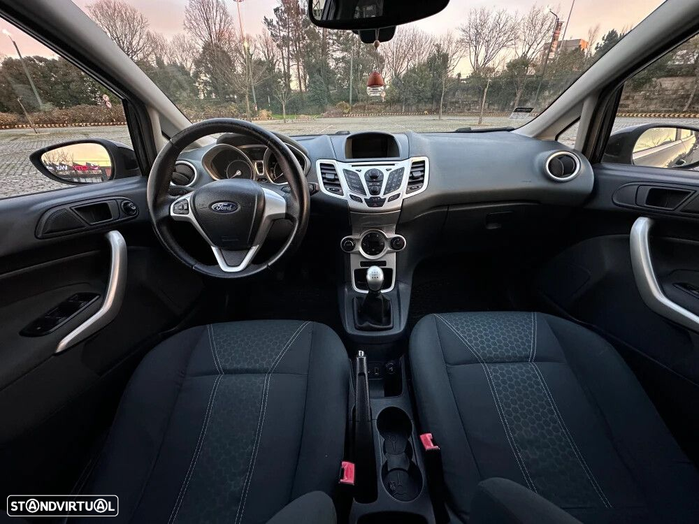 Ford Fiesta - 6