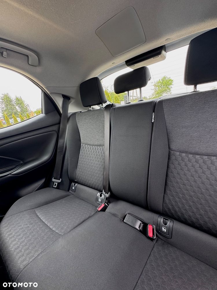Toyota Yaris 1.5 Comfort - 12