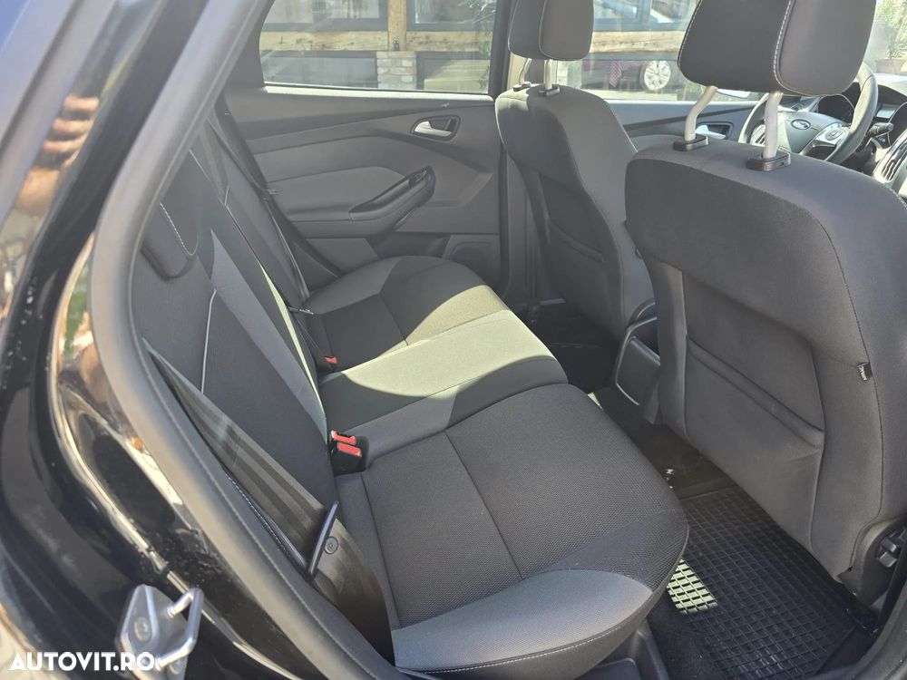 Ford Focus 1.0 EcoBoost Start-Stopp-System TITANIUM - 6