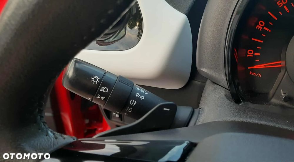 Peugeot 108 VTI 68 ETG5 Top Allure - 38