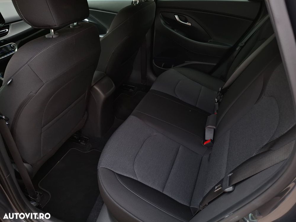 Hyundai i30 - 16