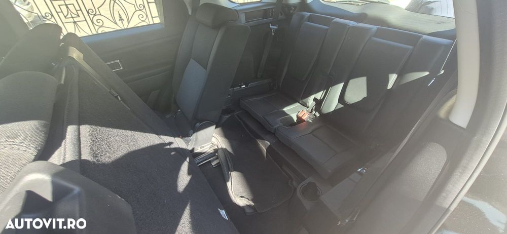 Land Rover Discovery Sport - 16