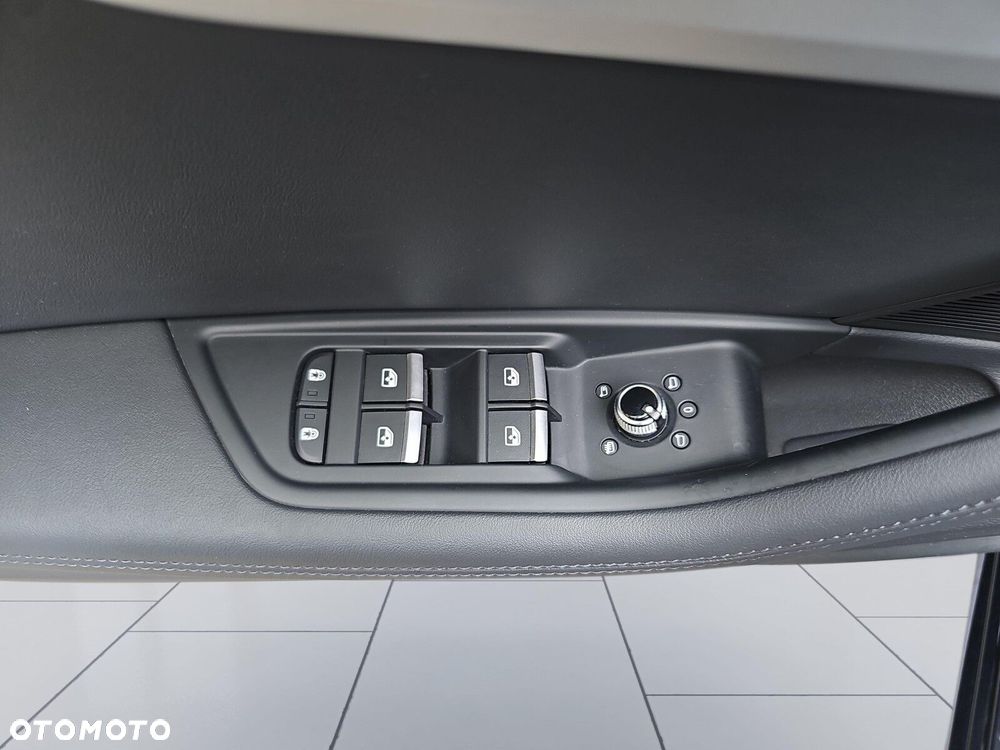 Audi A4 Avant 40 TDI mHEV Advanced S tronic - 19
