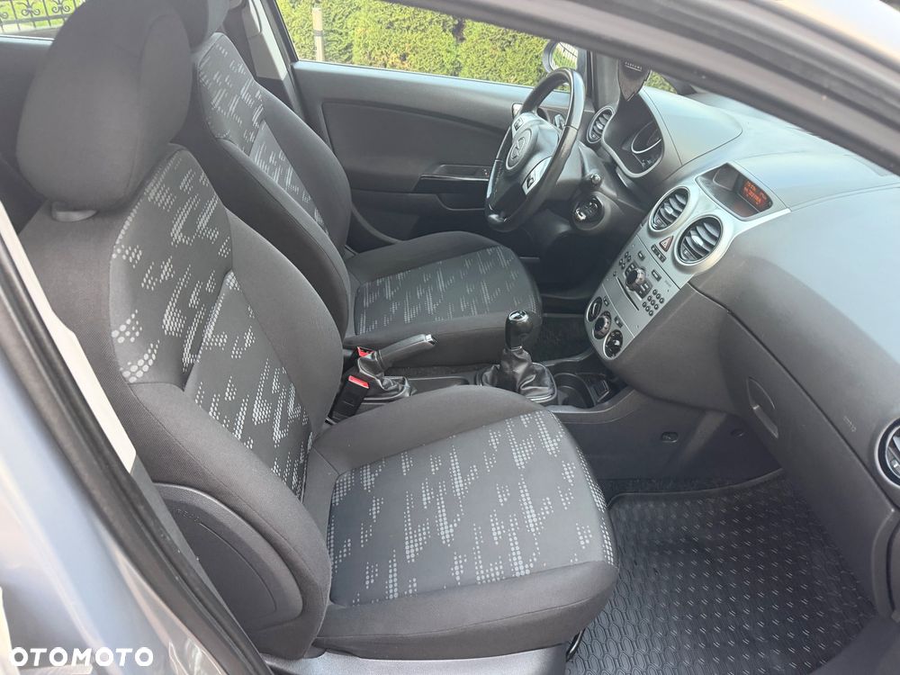 Opel Corsa 1.4 16V Satellite - 13