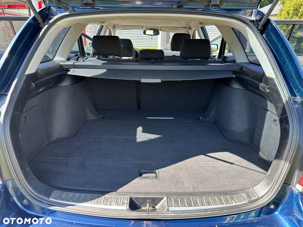 Toyota Avensis 2.0 D-4D Sol Plus - 4