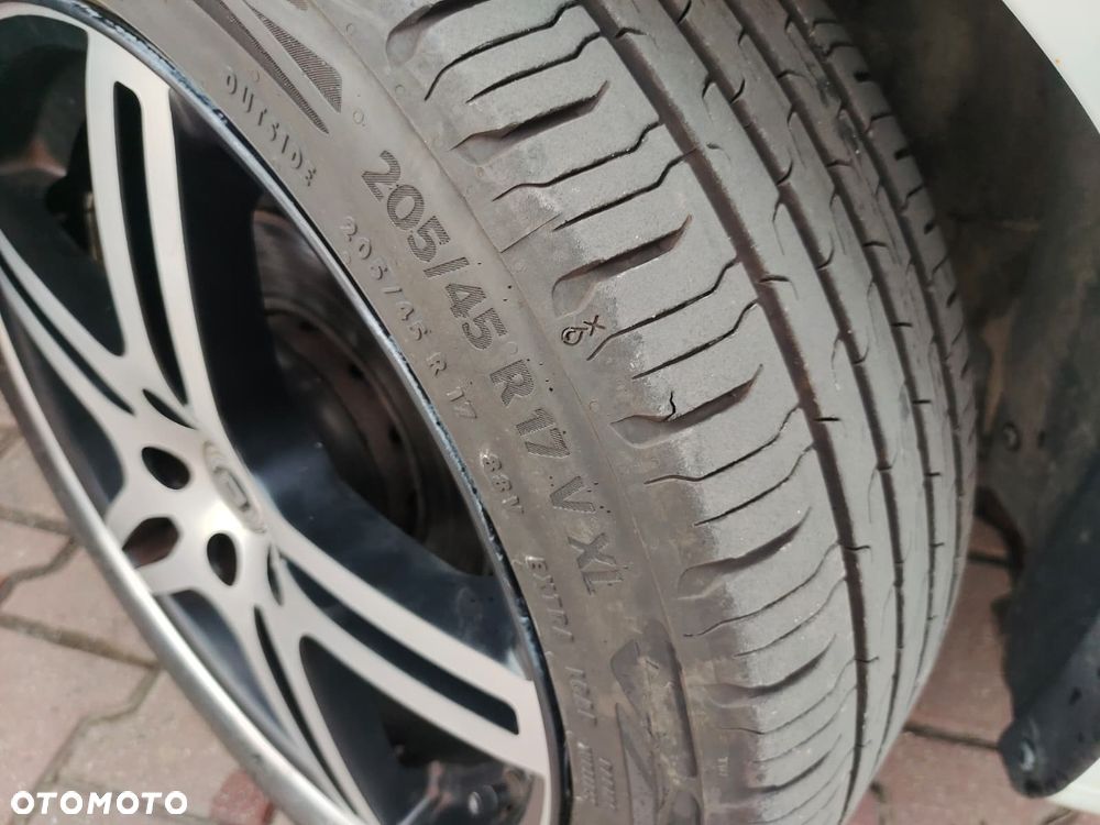 Skoda RAPID 1.2 TSI (Green tec) DSG Style - 26