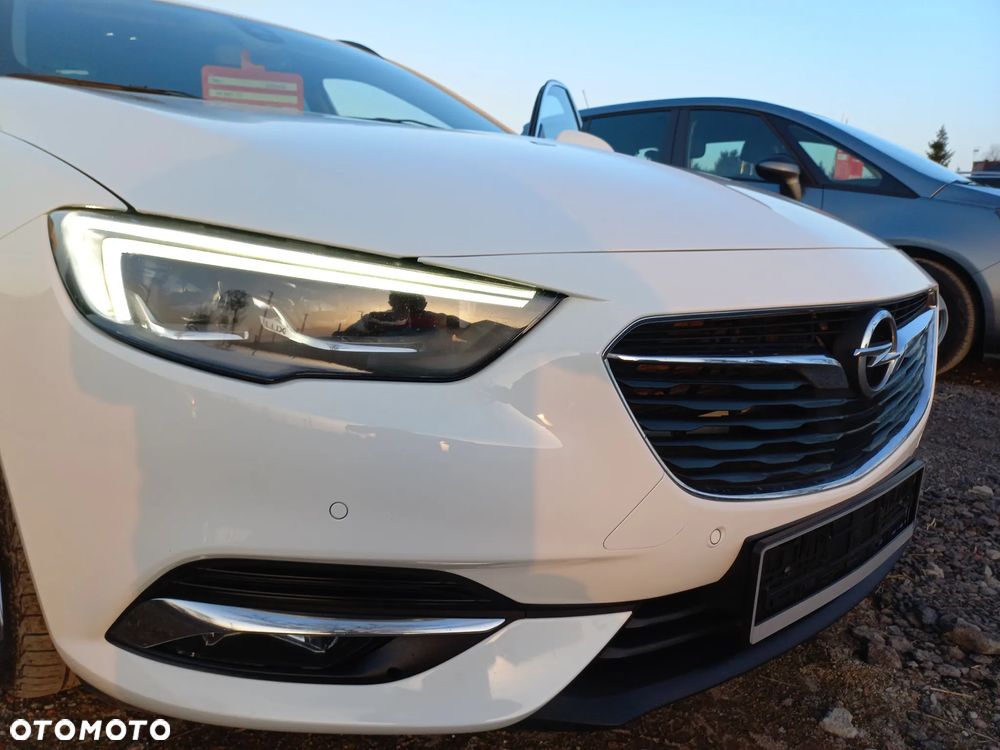 Opel Insignia - 10