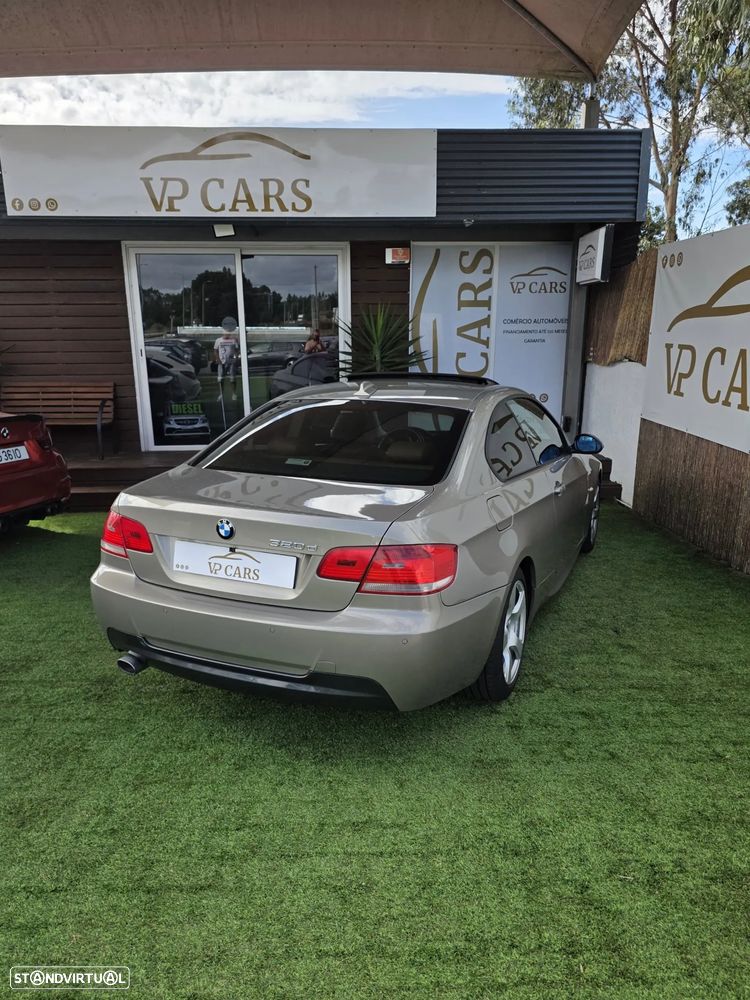 BMW 320 d Coupe - 12