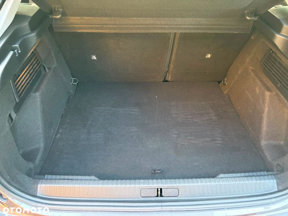 Citroën C4 PureTech 130 Stop&Start SHINE - 31