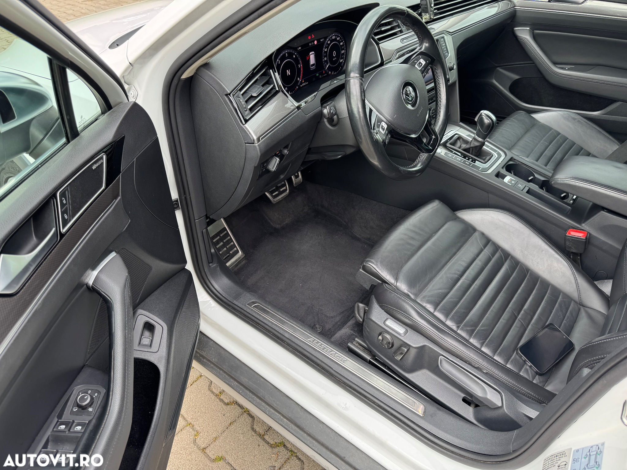 Volkswagen Passat Variant 2.0 TDI DSG 4Motion Highline - 7