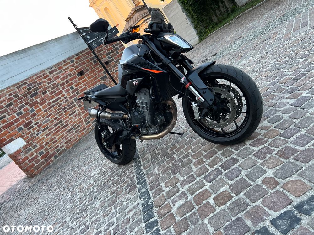 KTM DUKE 890 - 2