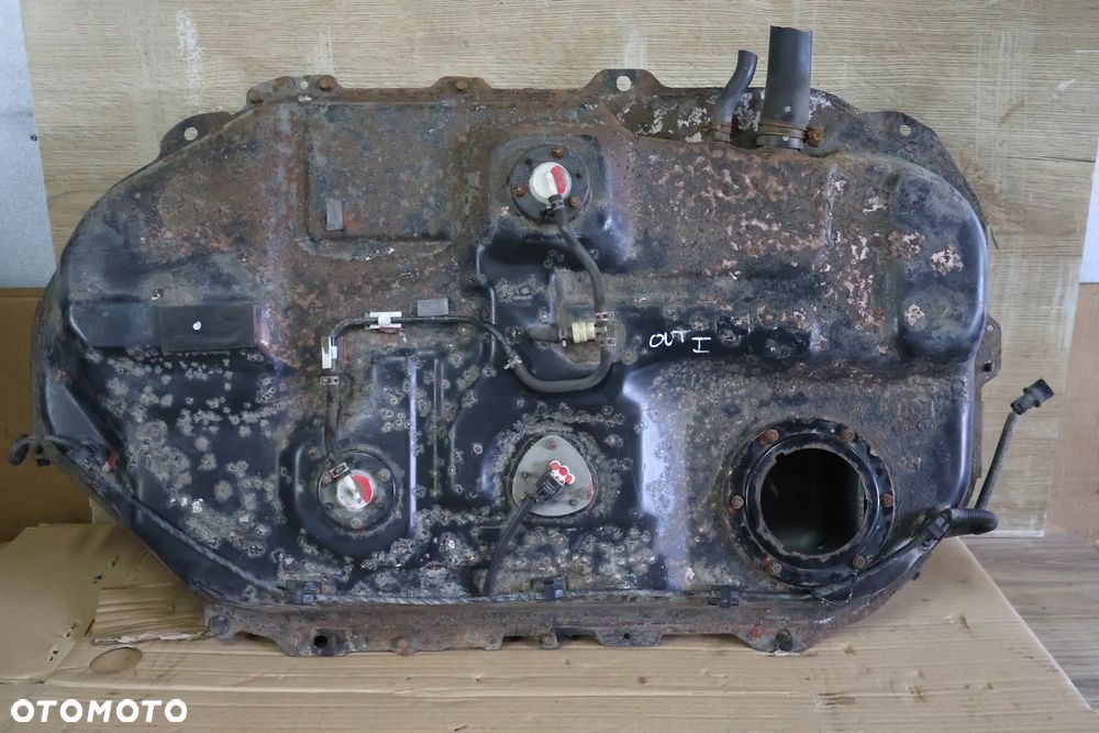 MITSUBISHI OUTLANDER I 03-07 2.0 2.4 B ZBIORNIK PALIWA BAK - 1