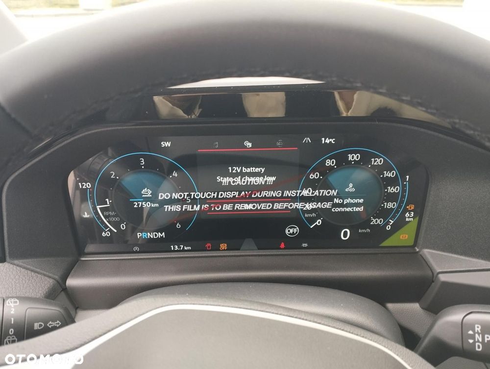 Volkswagen Caravelle - 17