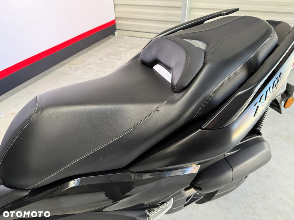 Yamaha X-max - 16