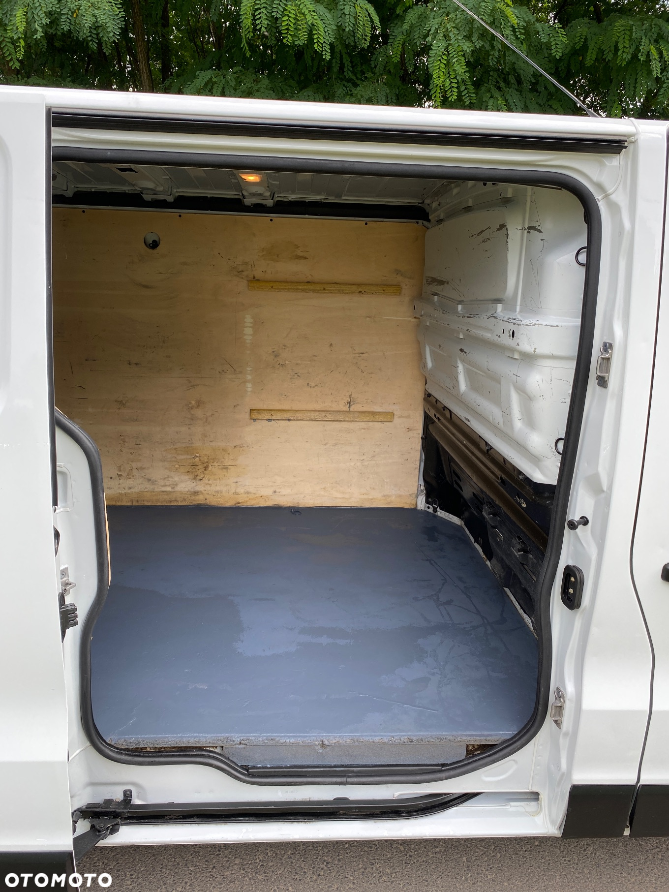 Renault Trafic - 10