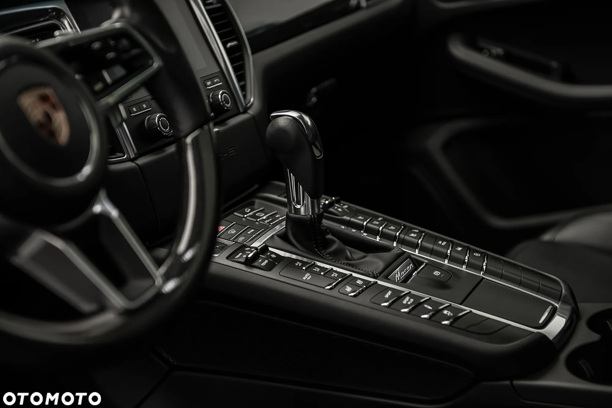 Porsche Macan Turbo - 10
