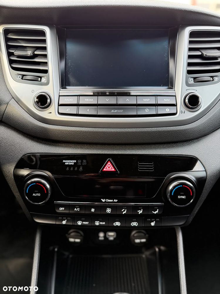 Hyundai Tucson 1.6 GDI BlueDrive Style 2WD - 12