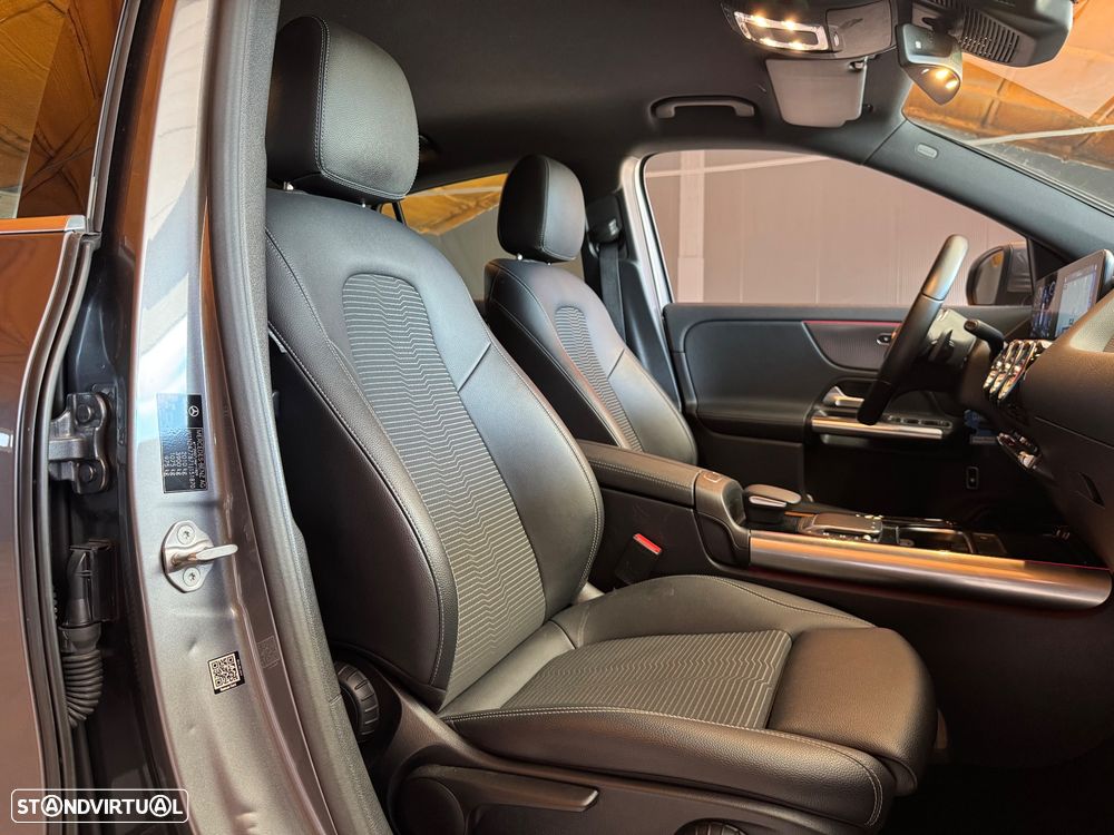 Mercedes-Benz GLA 200 7G-DCT Progressive - 20