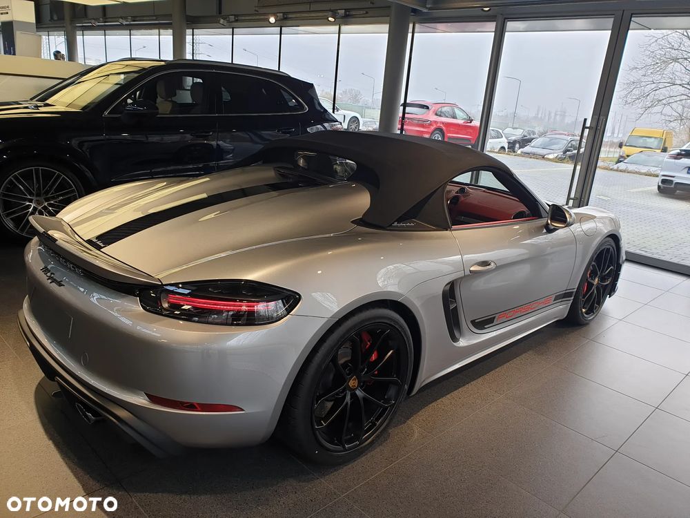 Porsche 718 Spyder ver-standard - 2