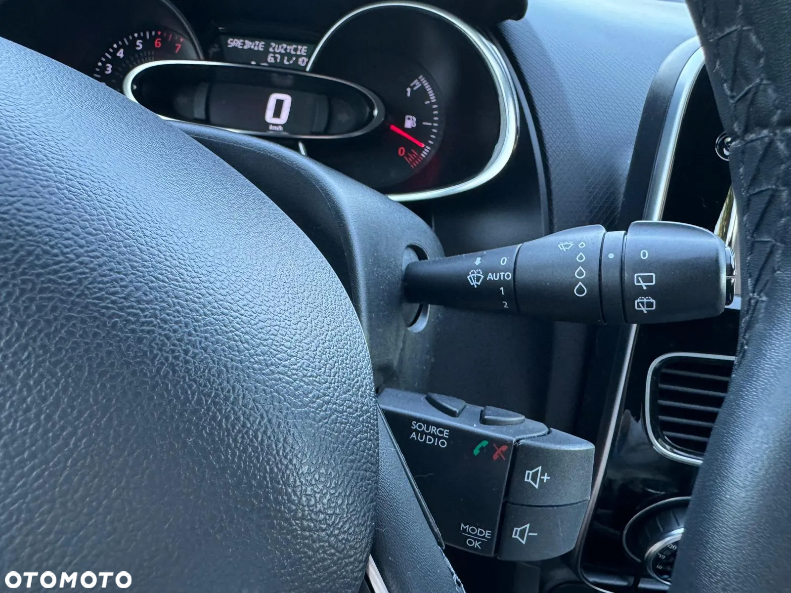 Renault Clio 1.2 16V Limited - 6