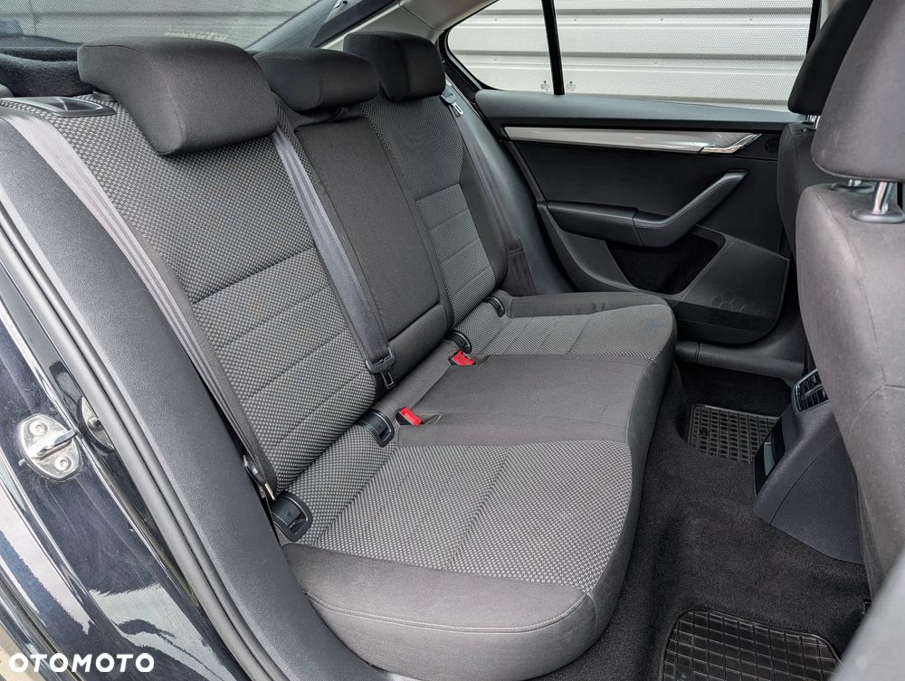 Skoda Octavia 1.6 TDI Ambition - 16