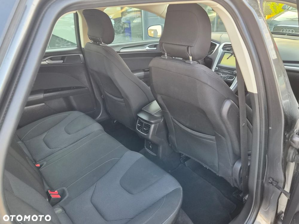 Ford Mondeo 1.6 TDCi Ambiente - 32