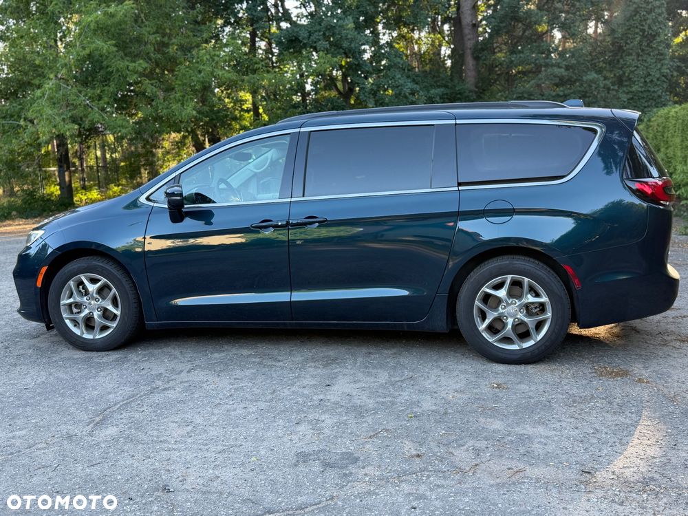 Chrysler Pacifica - 5