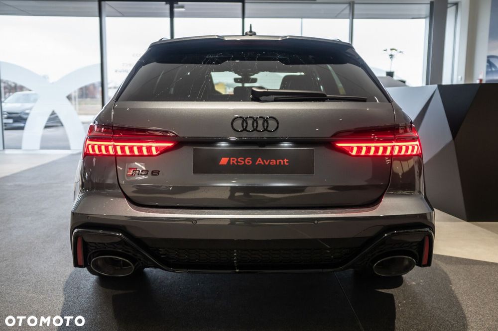 Audi RS6 Avant - 4