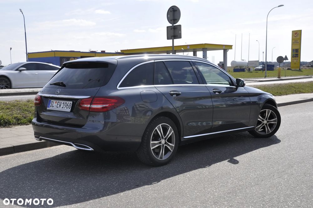 Mercedes-Benz Klasa C 180 (BlueTEC) d 7G-TRONIC Exclusive - 19
